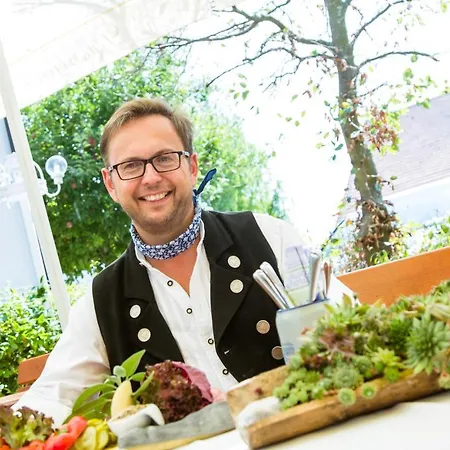 Otel Schneider